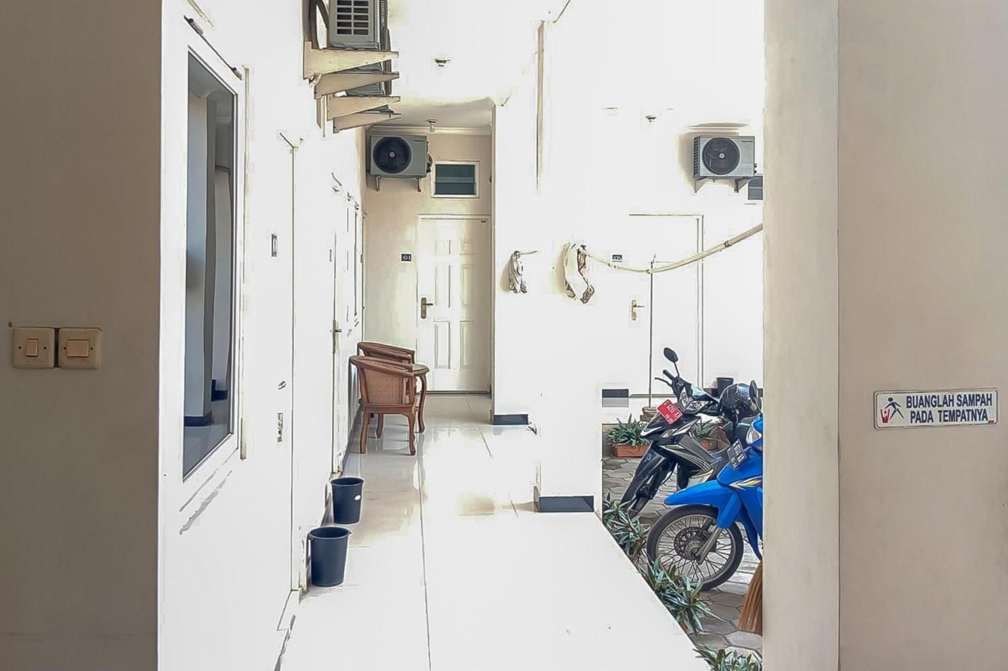 Waringin Guest House Tegal Mitra Reddoorz Екстериор снимка