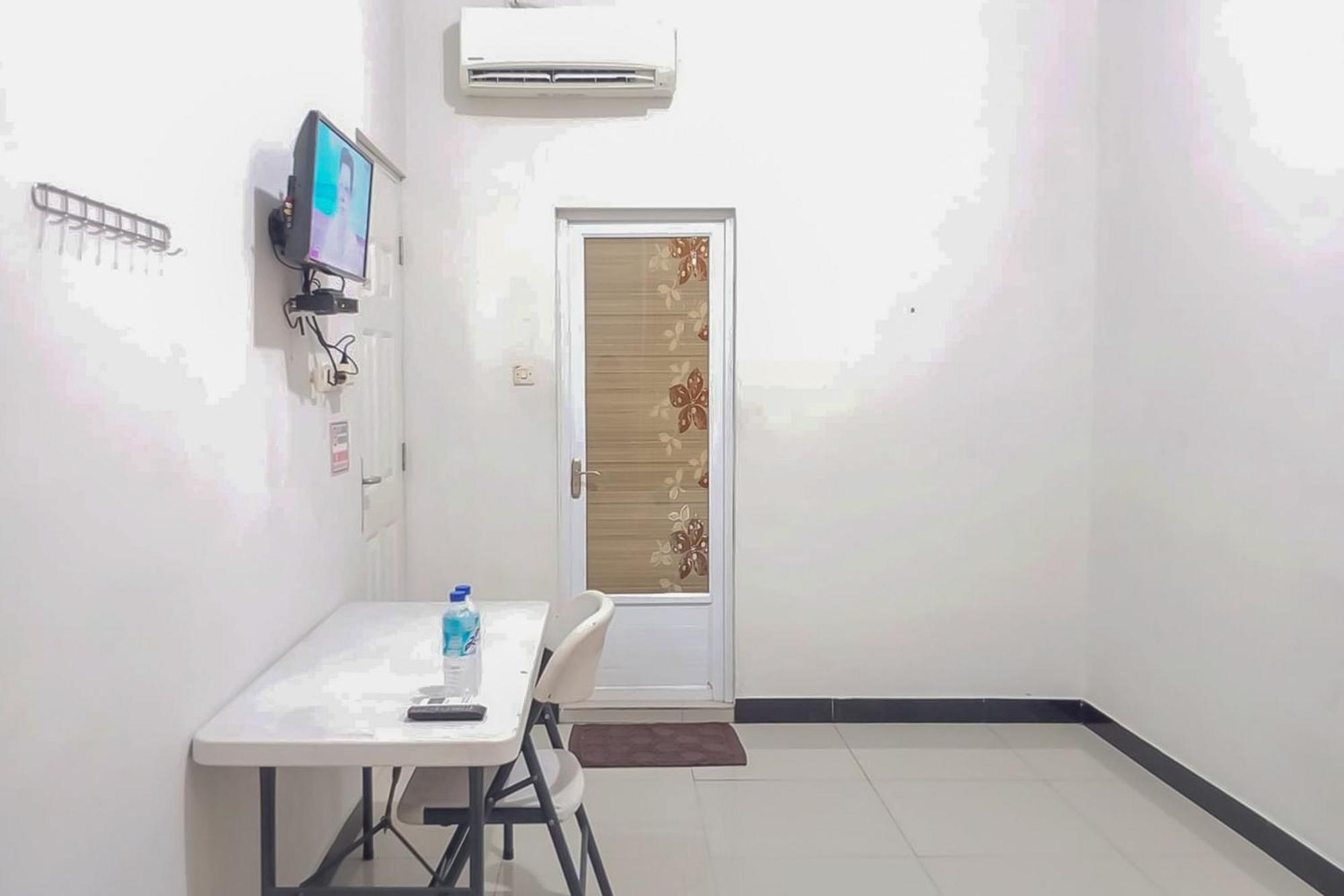 Waringin Guest House Tegal Mitra Reddoorz Екстериор снимка