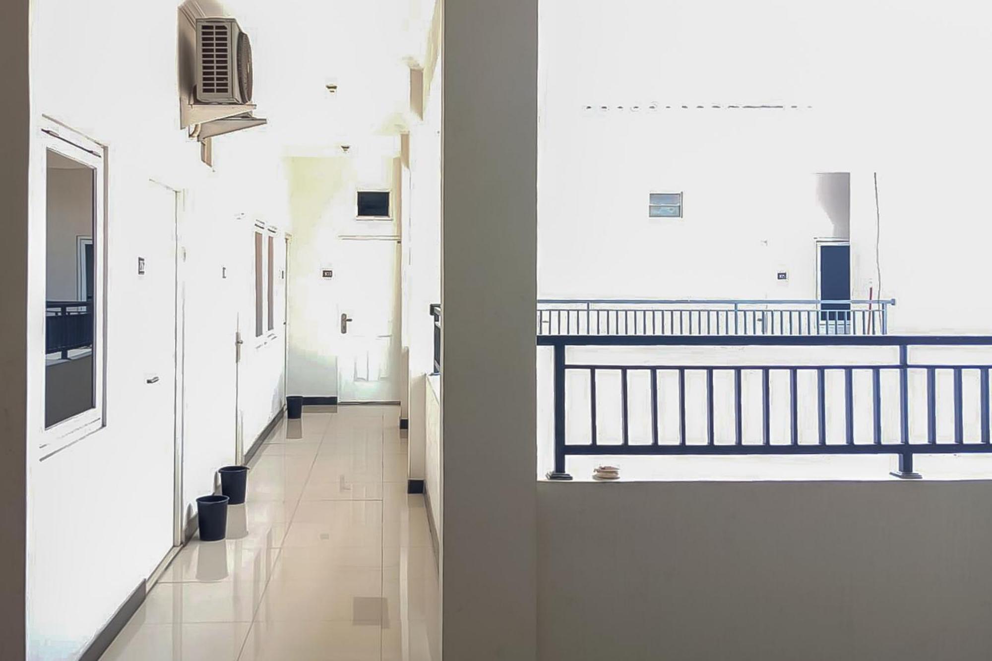Waringin Guest House Tegal Mitra Reddoorz Екстериор снимка